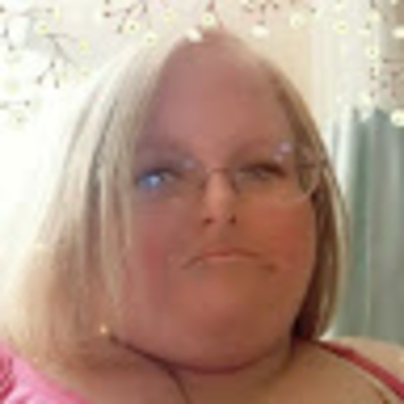 Meet your Posher, Lisa - Picture 1 of 1